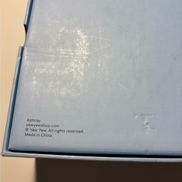 NWT Urban Outfitters Yew Yew Half-Circle Ashtray - Picture 6 of 12